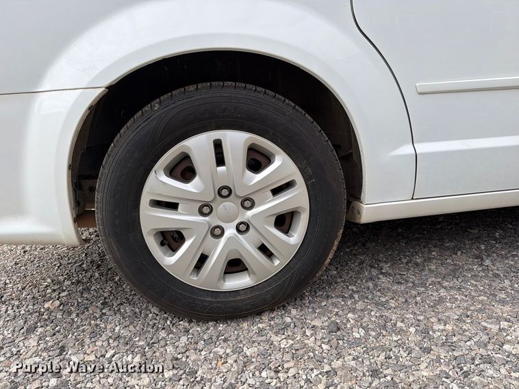image for item EW7565 2016 Dodge Grand Caravan van