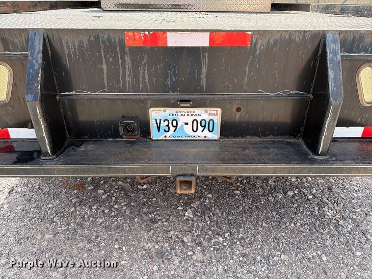 image for item EW7566 2015 Chevrolet Silverado 3500HD Crew Cab flatbed pickup truck