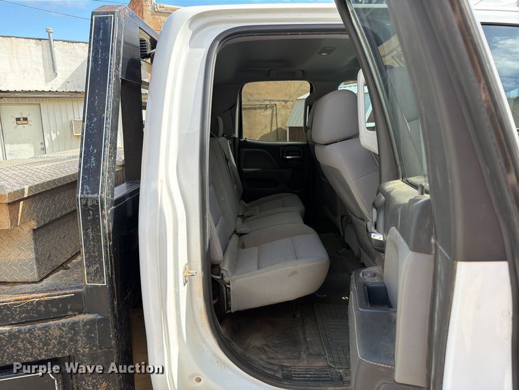 image for item EW7566 2015 Chevrolet Silverado 3500HD Crew Cab flatbed pickup truck