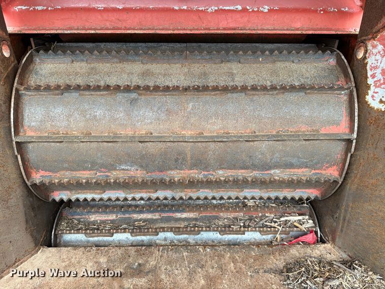 image for item EW7572 Morbark Hurricane 18 wood chipper