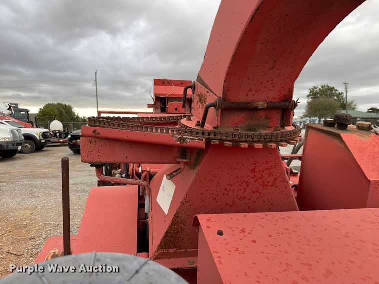 image for item EW7572 Morbark Hurricane 18 wood chipper