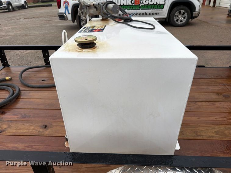 image for item EW7578 2021 PJ Trailers utility trailer