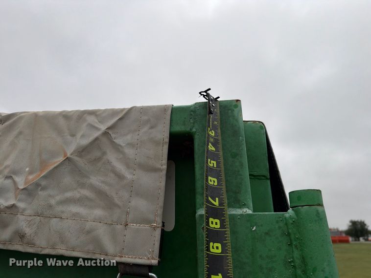 image for item EW7580 Roll-off container