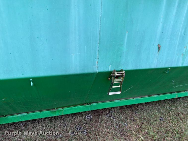image for item EW7580 Roll-off container