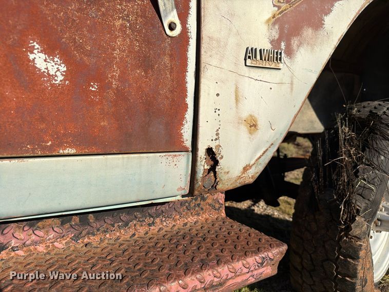 image for item EW7606 1968 International Harvester  1200C Crew Cab pickup truck
