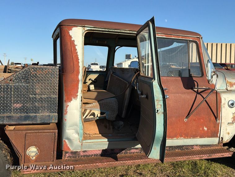 image for item EW7606 1968 International Harvester  1200C Crew Cab pickup truck