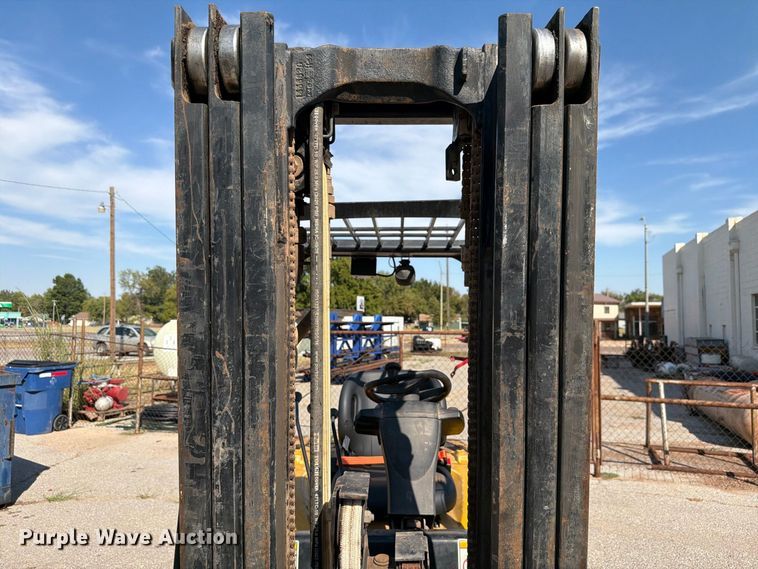 image for item EW8964 Yale GDP060VXEXSE091 forklift