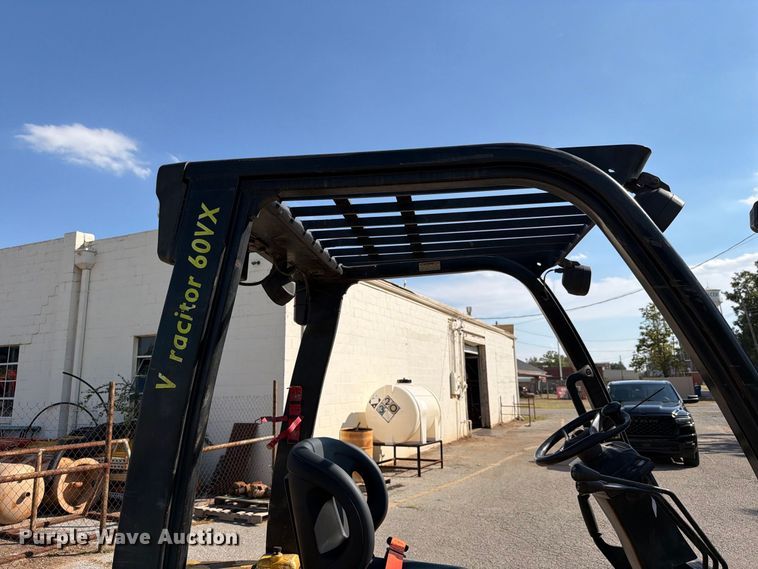 image for item EW8964 Yale GDP060VXEXSE091 forklift