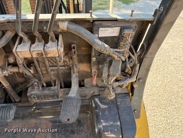 image for item EW8964 Yale GDP060VXEXSE091 forklift