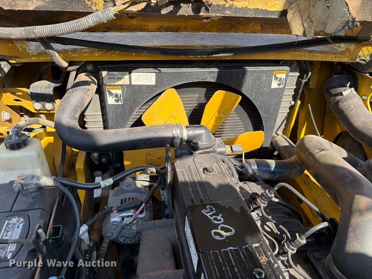 image for item EW8964 Yale GDP060VXEXSE091 forklift