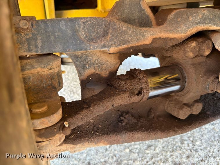 image for item EW8964 Yale GDP060VXEXSE091 forklift