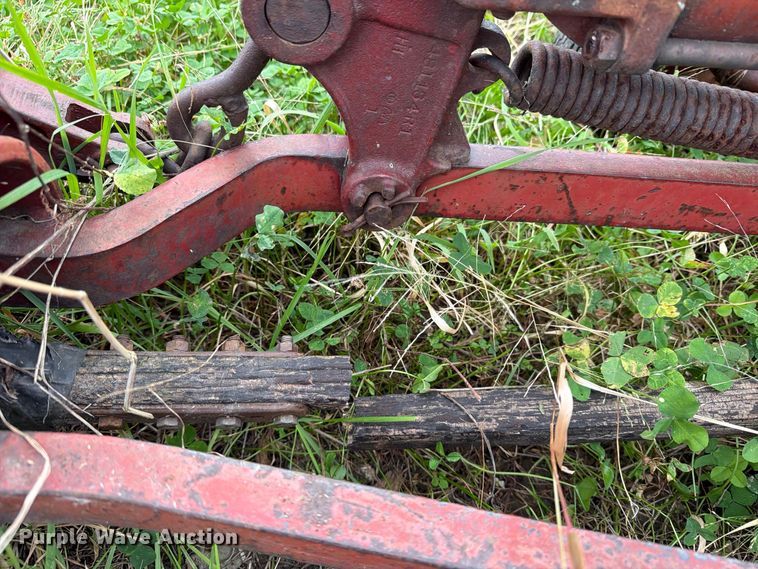 image for item EX1055 International 200 sickle mower