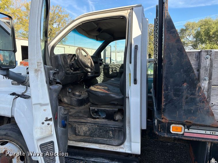 image for item EX1086 2003 Chevrolet C5500 