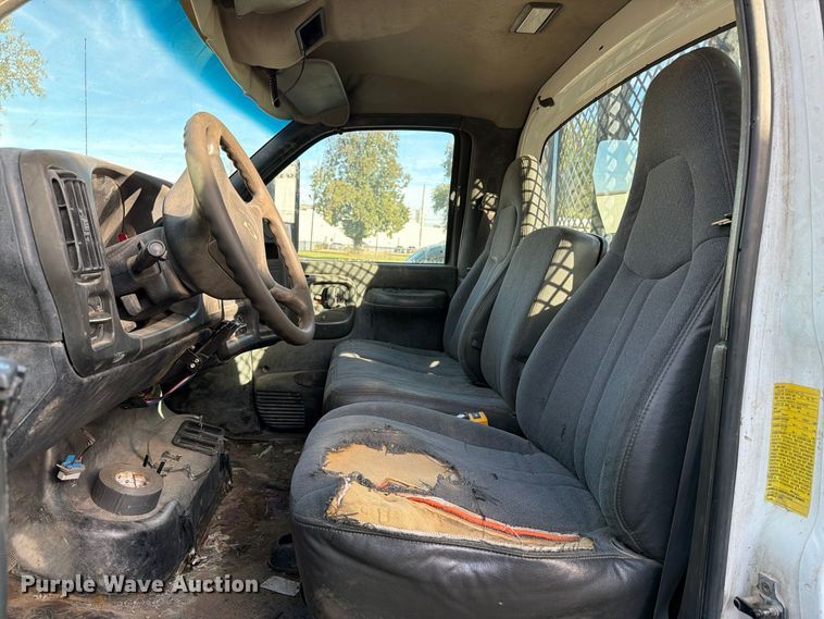 image for item EX1086 2003 Chevrolet C5500 