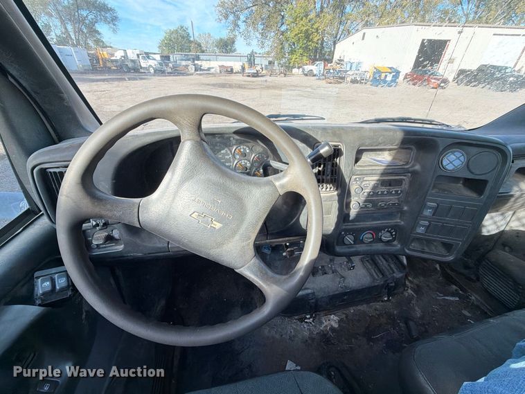 image for item EX1086 2003 Chevrolet C5500 