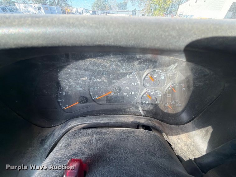image for item EX1086 2003 Chevrolet C5500 