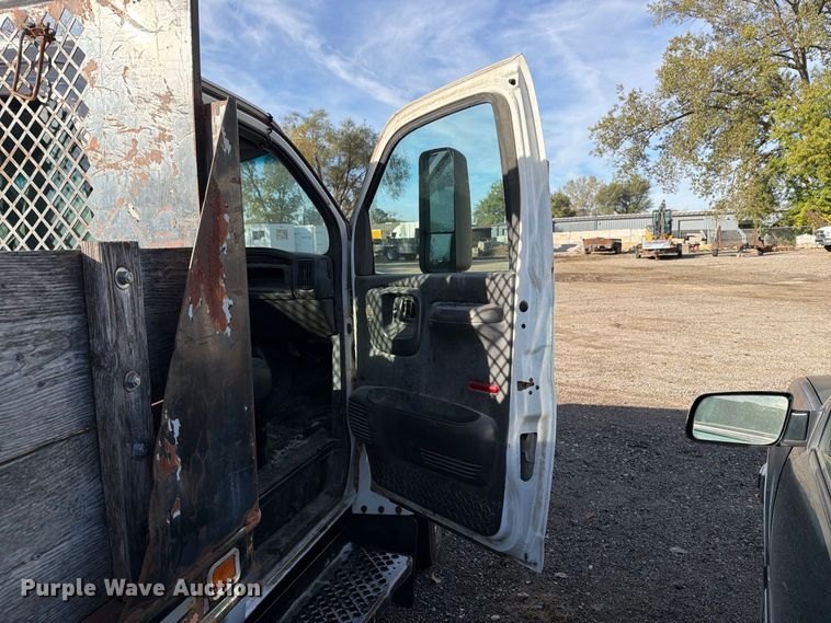 image for item EX1086 2003 Chevrolet C5500 