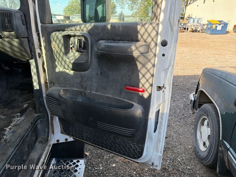 image for item EX1086 2003 Chevrolet C5500 