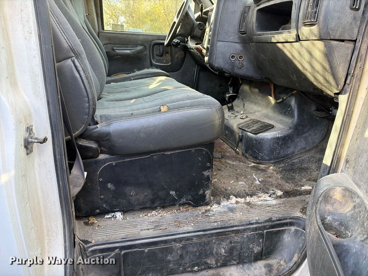 image for item EX1086 2003 Chevrolet C5500 