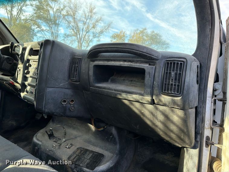 image for item EX1086 2003 Chevrolet C5500 