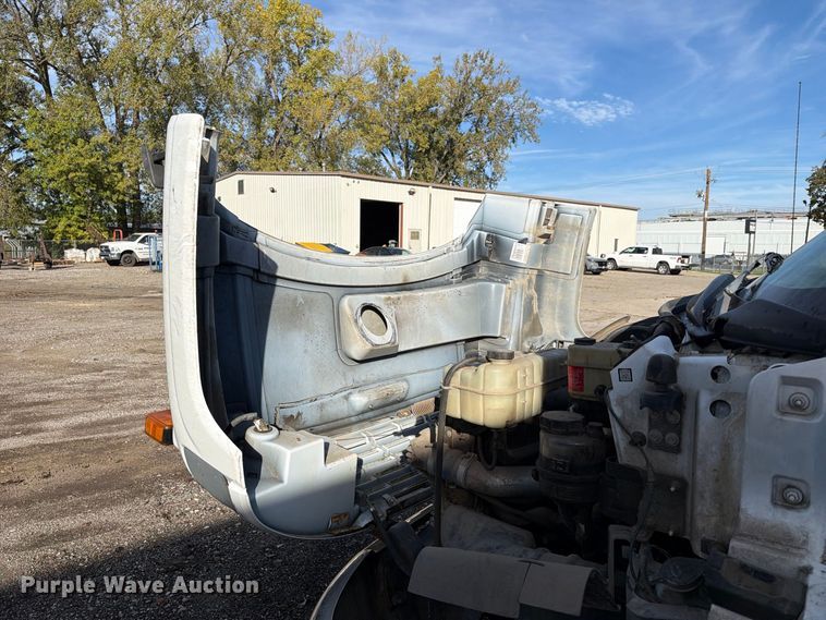 image for item EX1086 2003 Chevrolet C5500 