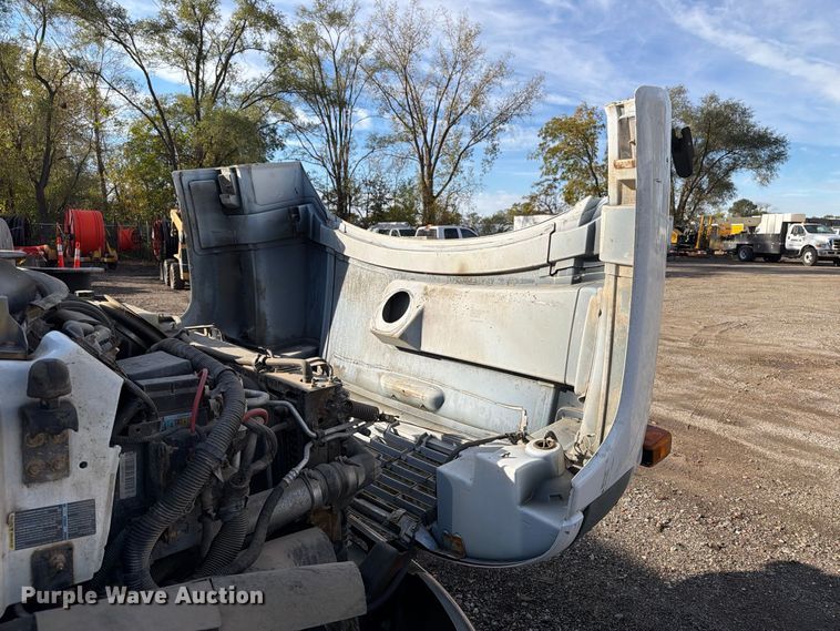 image for item EX1086 2003 Chevrolet C5500 