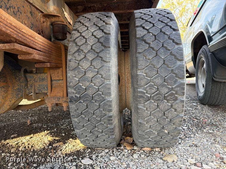 image for item EX1086 2003 Chevrolet C5500 