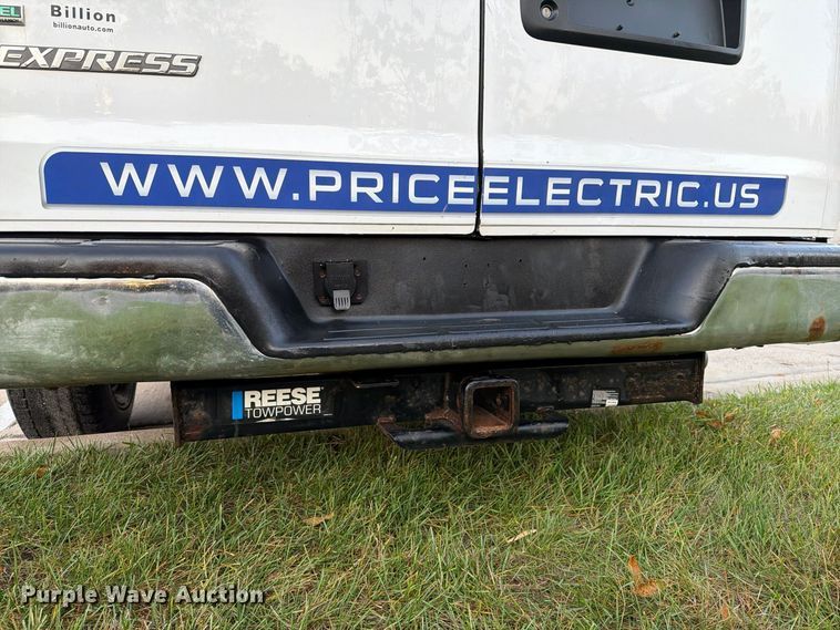 image for item EX1174 2010 Chevrolet Express 2500 van