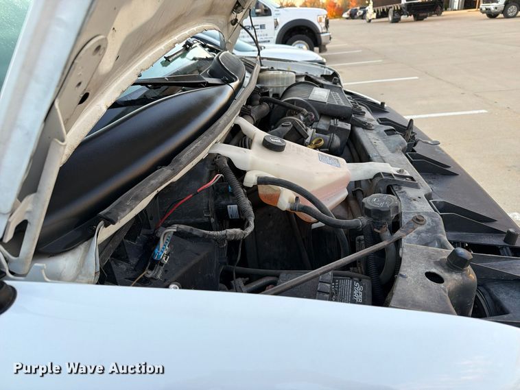image for item EX1174 2010 Chevrolet Express 2500 van