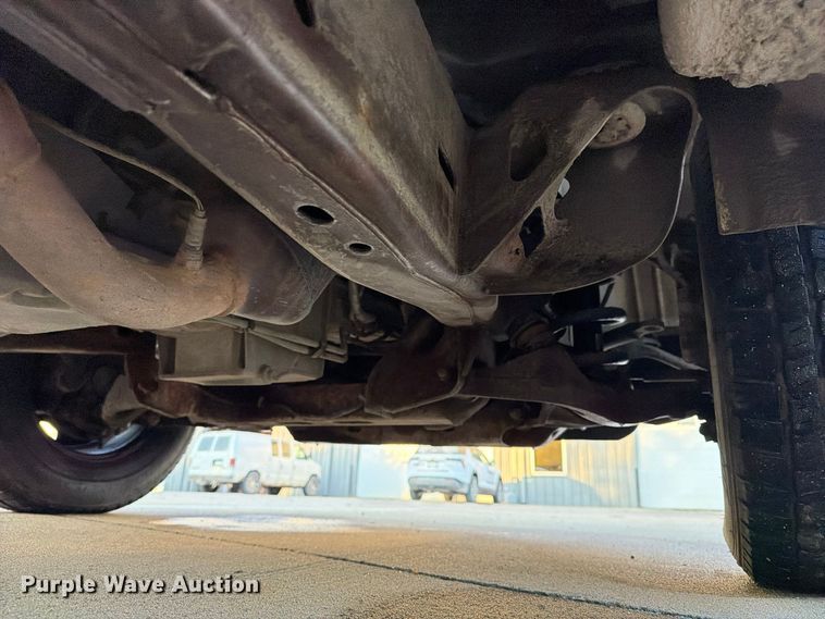 image for item EX1174 2010 Chevrolet Express 2500 van