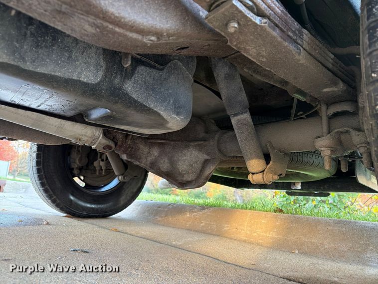 image for item EX1174 2010 Chevrolet Express 2500 van