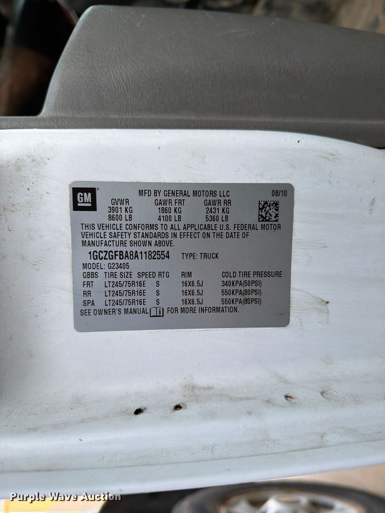 image for item EX1174 2010 Chevrolet Express 2500 van