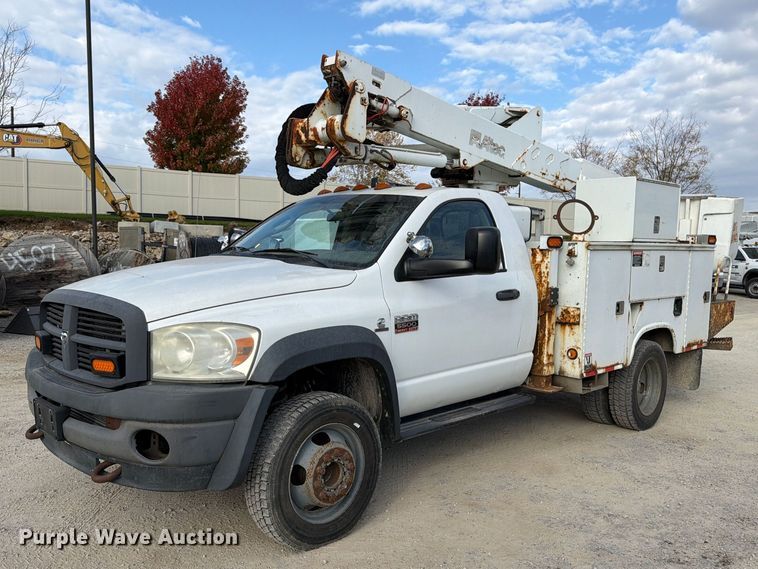 image for item EX1175 2008 Dodge Ram 5500 bucket truck