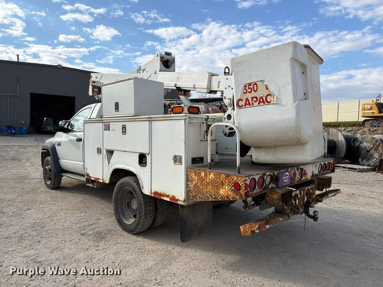 image for item EX1175 2008 Dodge Ram 5500 bucket truck