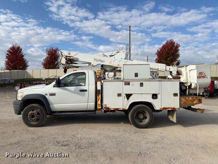 image for item EX1175 2008 Dodge Ram 5500 bucket truck