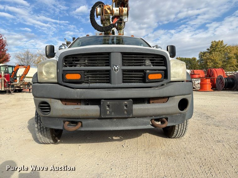 image for item EX1175 2008 Dodge Ram 5500 bucket truck