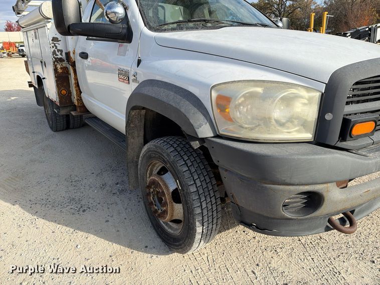 image for item EX1175 2008 Dodge Ram 5500 bucket truck