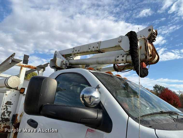 image for item EX1175 2008 Dodge Ram 5500 bucket truck