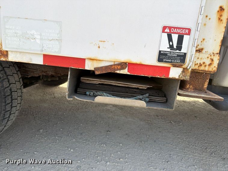 image for item EX1175 2008 Dodge Ram 5500 bucket truck