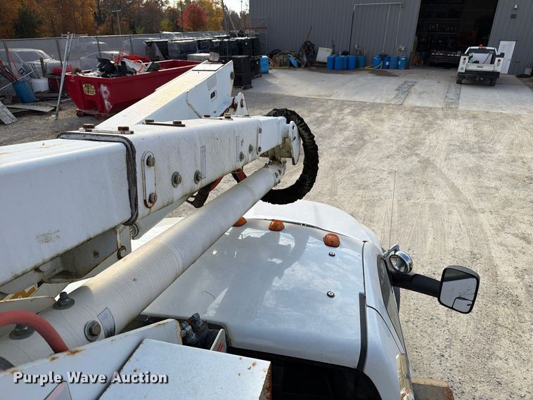 image for item EX1175 2008 Dodge Ram 5500 bucket truck