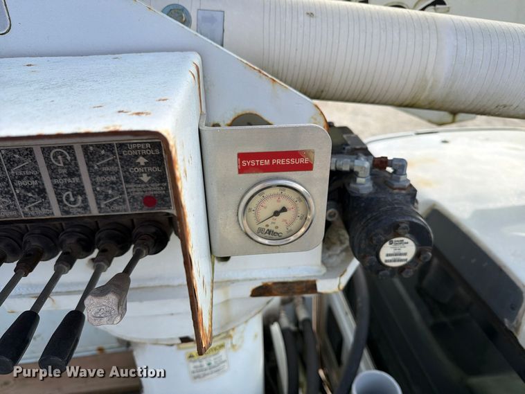 image for item EX1175 2008 Dodge Ram 5500 bucket truck