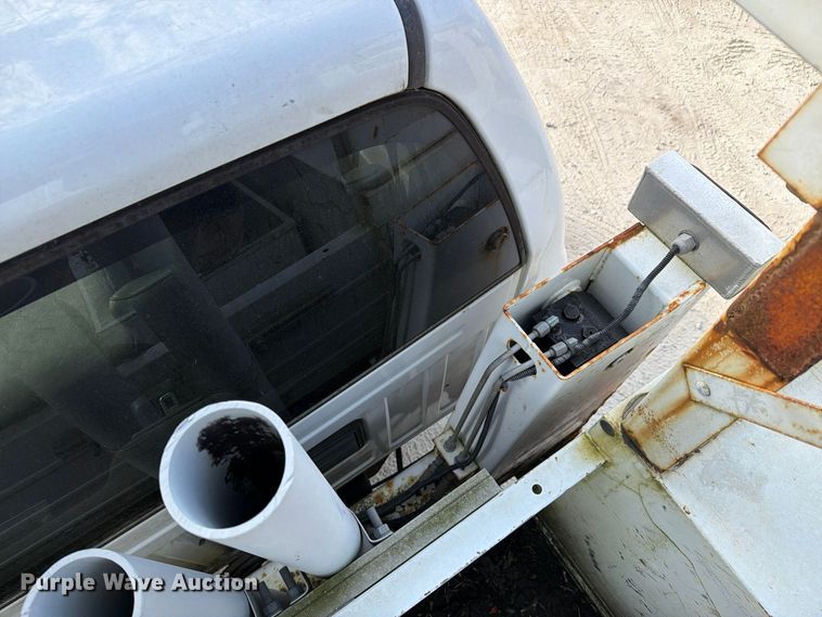 image for item EX1175 2008 Dodge Ram 5500 bucket truck