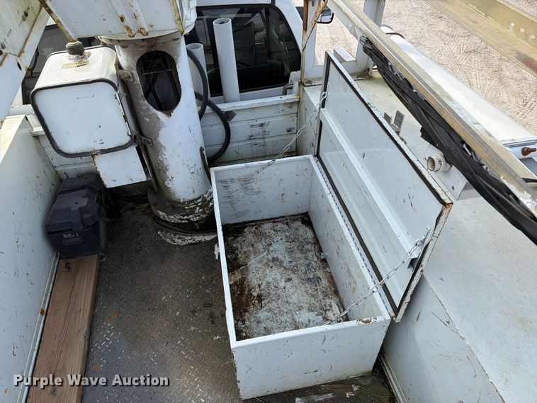 image for item EX1175 2008 Dodge Ram 5500 bucket truck