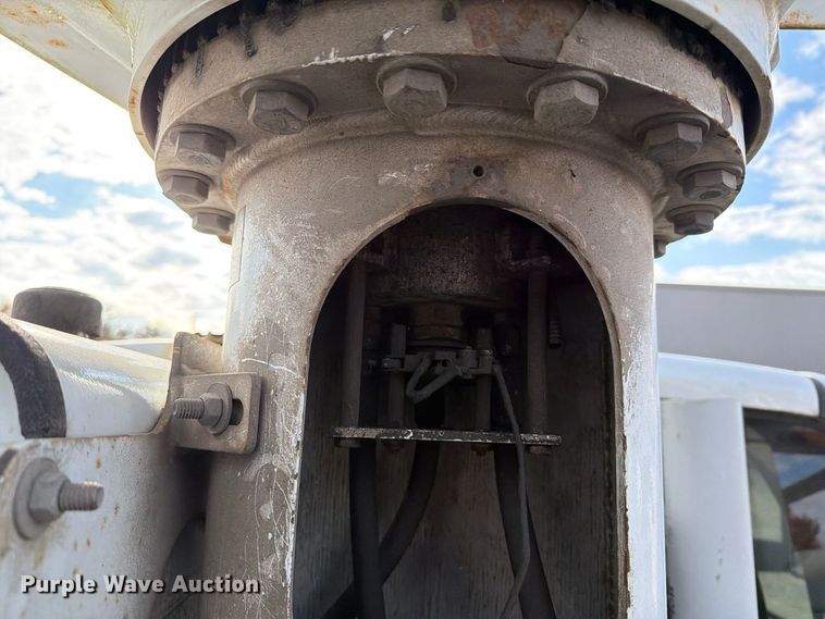 image for item EX1175 2008 Dodge Ram 5500 bucket truck