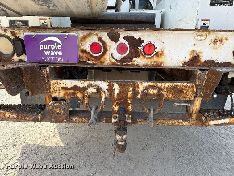 image for item EX1175 2008 Dodge Ram 5500 bucket truck