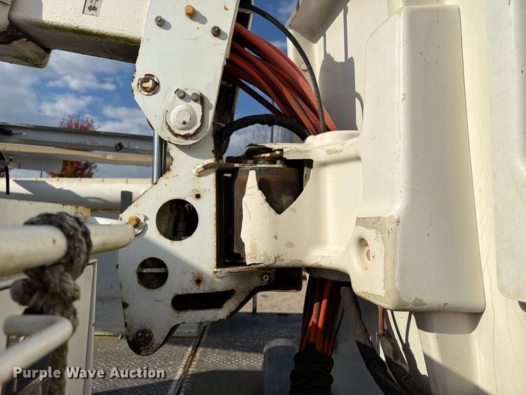image for item EX1175 2008 Dodge Ram 5500 bucket truck