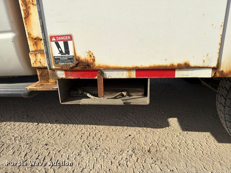 image for item EX1175 2008 Dodge Ram 5500 bucket truck