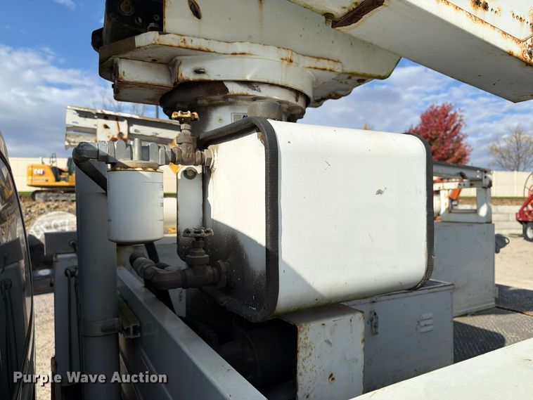 image for item EX1175 2008 Dodge Ram 5500 bucket truck