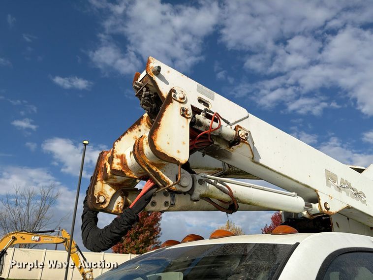 image for item EX1175 2008 Dodge Ram 5500 bucket truck