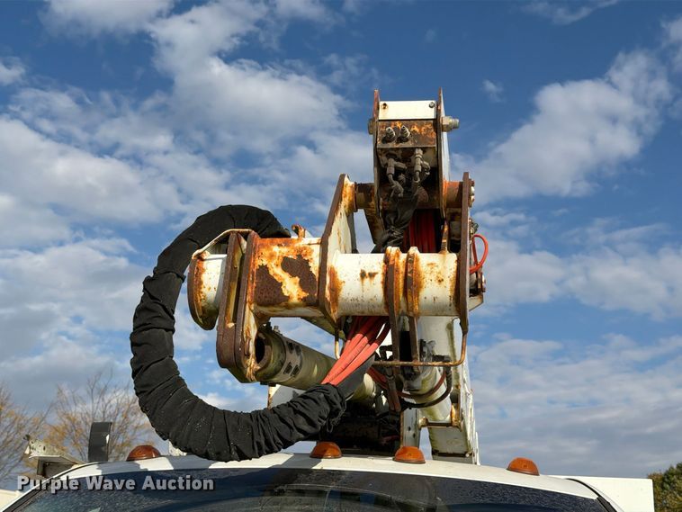image for item EX1175 2008 Dodge Ram 5500 bucket truck